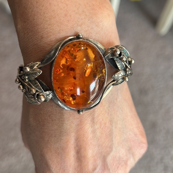 Amber bracelet - Picture 4 of 5
